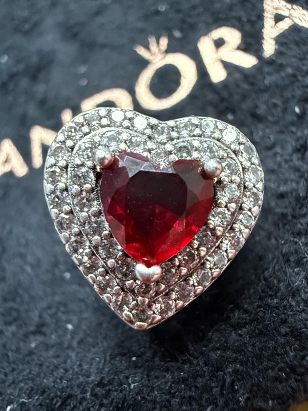 Pandora Sparkling Levelled Heart Charm S925 ALE